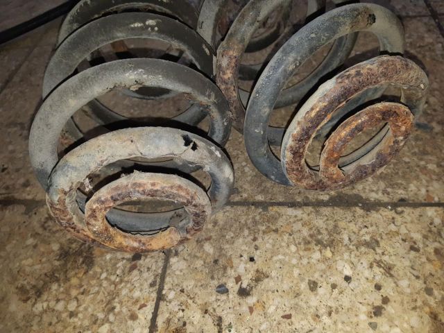 bontott VW TRANSPORTER Hátsó Rugó Pár