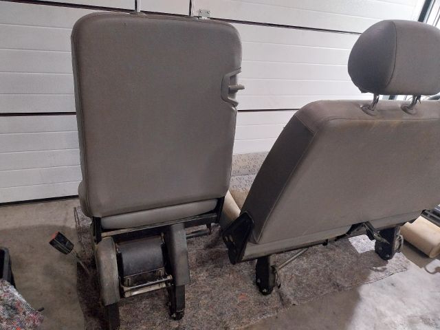 bontott VW TRANSPORTER Hátsó Ülés Szett