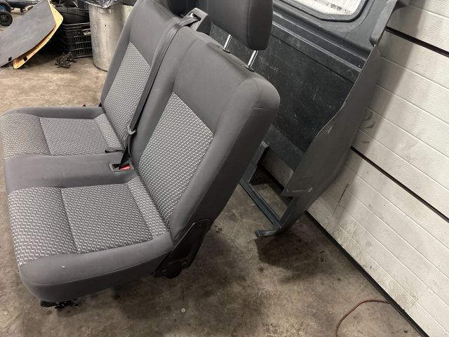 bontott VW TRANSPORTER Hátsó Ülés Szett