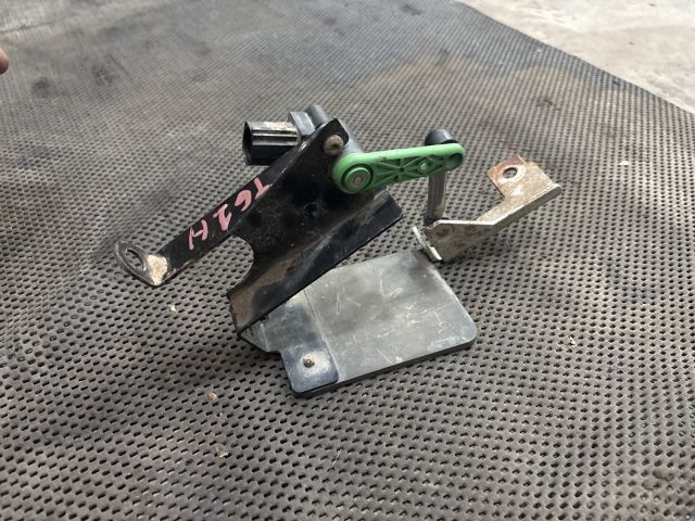 bontott VW TRANSPORTER Hátsó Xenon Szintszabályzó Jeladó