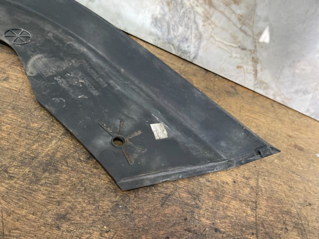 bontott VW TRANSPORTER Homlokfal Burkolat