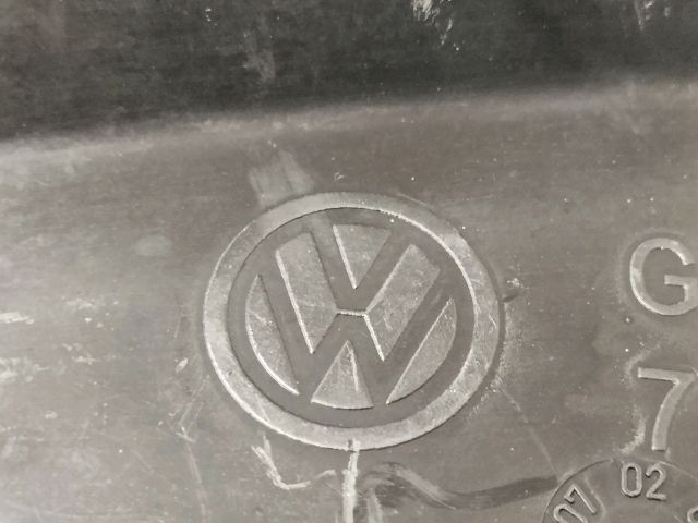 bontott VW TRANSPORTER Homlokfal Burkolat