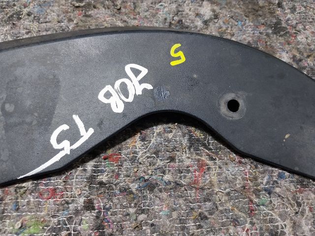 bontott VW TRANSPORTER Homlokfal Burkolat