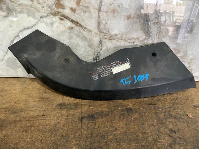 bontott VW TRANSPORTER Homlokfal Burkolat