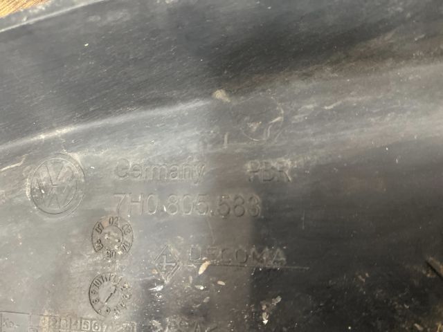 bontott VW TRANSPORTER Homlokfal Burkolat