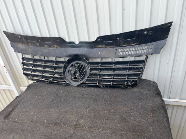 bontott VW TRANSPORTER Hűtőrács