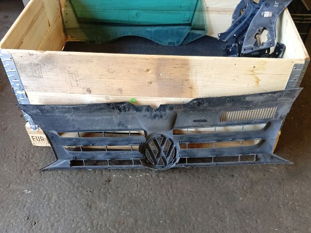 bontott VW TRANSPORTER Hűtőrács