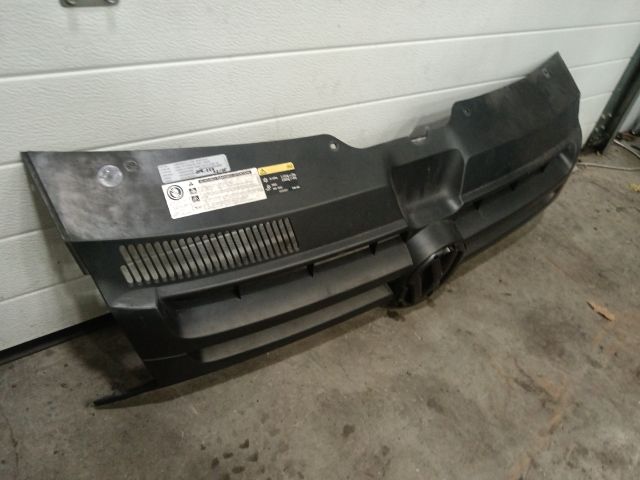 bontott VW TRANSPORTER Hűtőrács