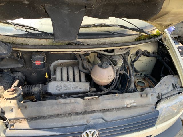 bontott VW TRANSPORTER Hűtőrács