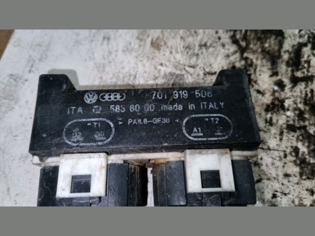 bontott VW TRANSPORTER Hűtőventilátor Relé