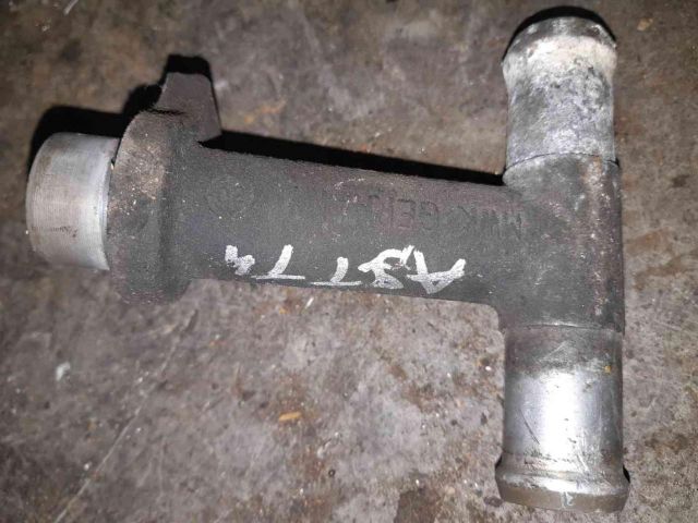 bontott VW TRANSPORTER Hűtővíz Elosztó Cső