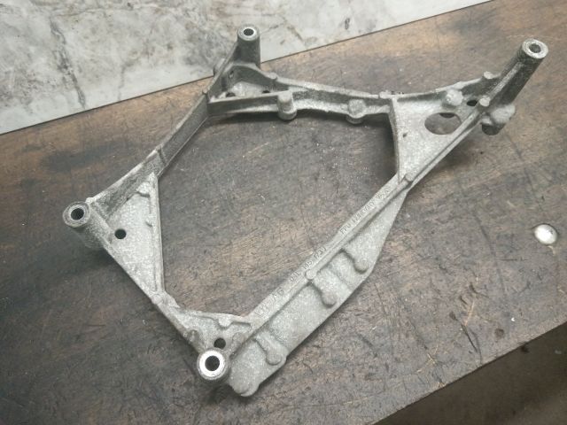 bontott VW TRANSPORTER Intercooler Tartó