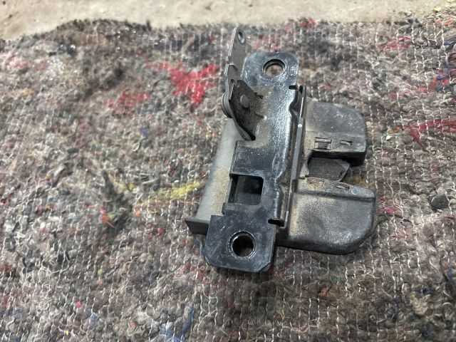 bontott VW TRANSPORTER Jobb Csomagtérajtó Zárszerkezet