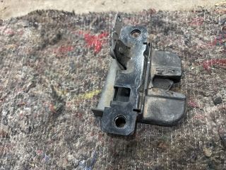 bontott VW TRANSPORTER Jobb Csomagtérajtó Zárszerkezet