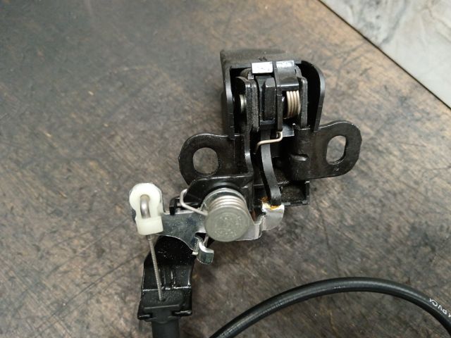 bontott VW TRANSPORTER Jobb Csomagtérajtó Zárszerkezet