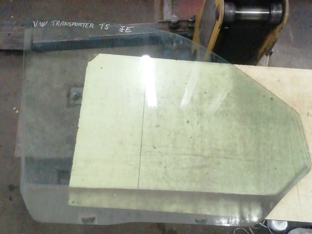 bontott VW TRANSPORTER Jobb első Ablak