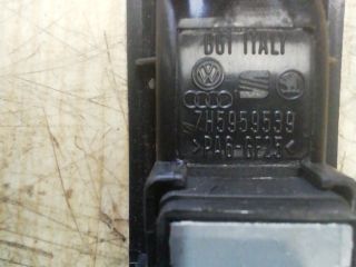 bontott VW TRANSPORTER Jobb első Ablakemelő Kapcsoló