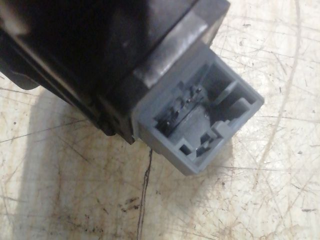 bontott VW TRANSPORTER Jobb első Ablakemelő Kapcsoló