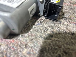 bontott VW TRANSPORTER Jobb első Ablakemelő Motor