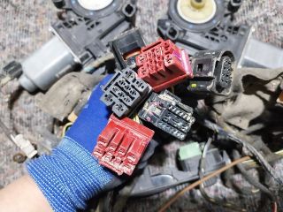 bontott VW TRANSPORTER Jobb első Ablakemelő Motor