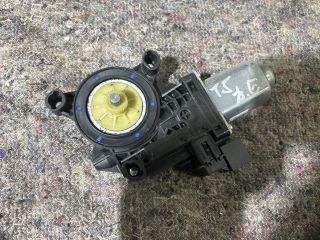 bontott VW TRANSPORTER Jobb első Ablakemelő Motor