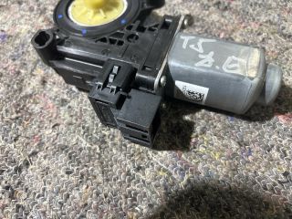 bontott VW TRANSPORTER Jobb első Ablakemelő Motor