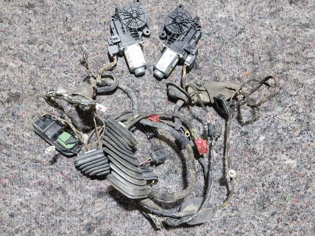 bontott VW TRANSPORTER Jobb első Ablakemelő Motor