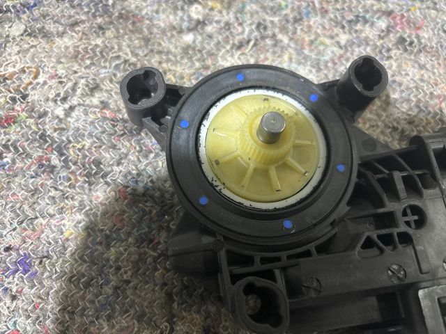 bontott VW TRANSPORTER Jobb első Ablakemelő Motor