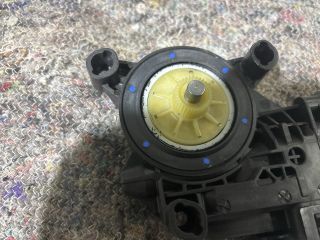 bontott VW TRANSPORTER Jobb első Ablakemelő Motor