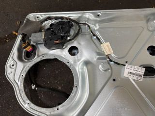 bontott VW TRANSPORTER Jobb első Ablakemelő Szerkezet (Elektromos)