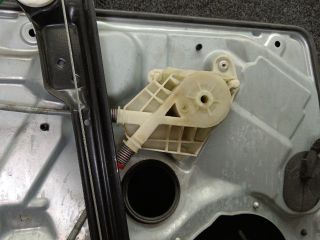 bontott VW TRANSPORTER Jobb első Ablakemelő Szerkezet (Elektromos)