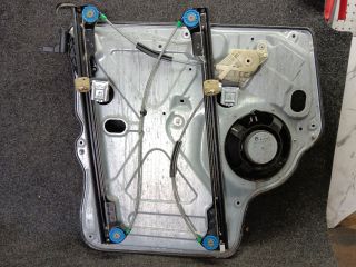 bontott VW TRANSPORTER Jobb első Ablakemelő Szerkezet (Elektromos)