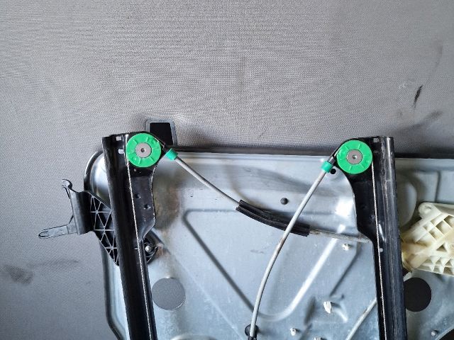 bontott VW TRANSPORTER Jobb első Ablakemelő Szerkezet (Mechanikus)
