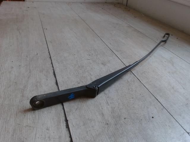 bontott VW TRANSPORTER Jobb első Ablaktörlő Kar