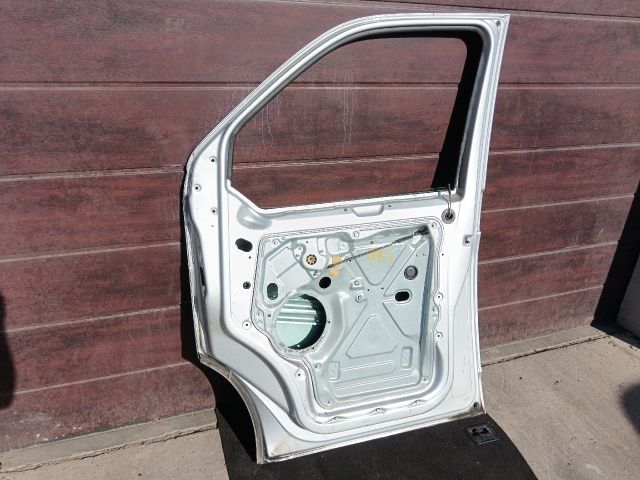 bontott VW TRANSPORTER Jobb első Ajtó (Részeivel)