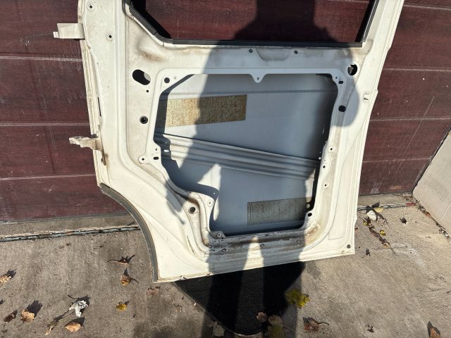 bontott VW TRANSPORTER Jobb első Ajtó (Üres lemez)
