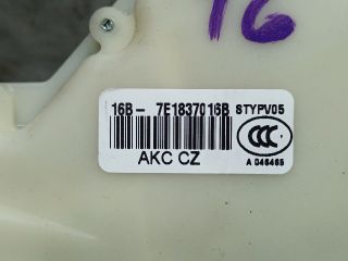 bontott VW TRANSPORTER Jobb első Ajtózár