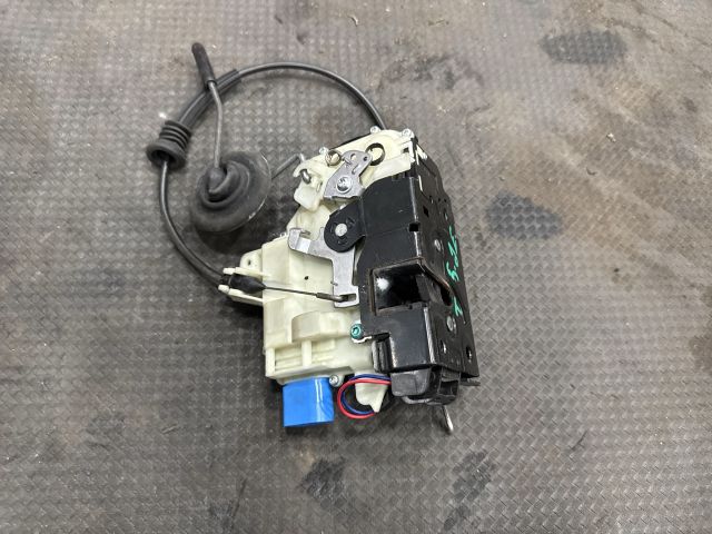 bontott VW TRANSPORTER Jobb első Ajtózár