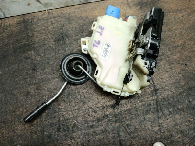 bontott VW TRANSPORTER Jobb első Ajtózár