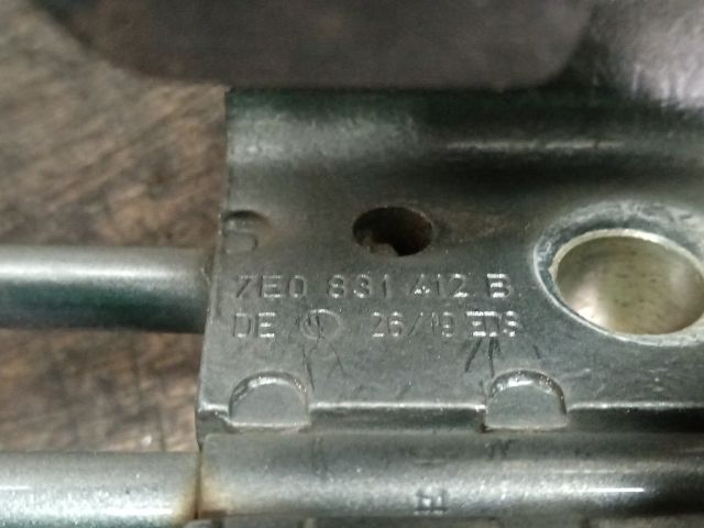 bontott VW TRANSPORTER Jobb első Alsó Zsanér