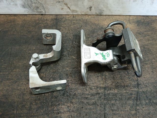 bontott VW TRANSPORTER Jobb első Alsó Zsanér