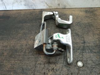 bontott VW TRANSPORTER Jobb első Alsó Zsanér