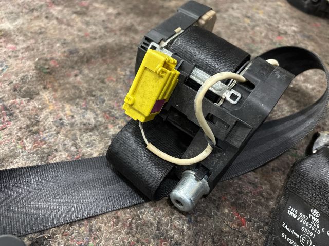 bontott VW TRANSPORTER Jobb első Biztonsági Öv