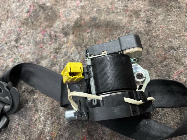 bontott VW TRANSPORTER Jobb első Biztonsági Öv