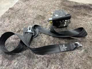 bontott VW TRANSPORTER Jobb első Biztonsági Öv