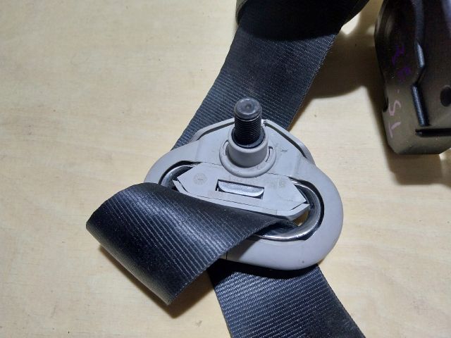 bontott VW TRANSPORTER Jobb első Biztonsági Öv