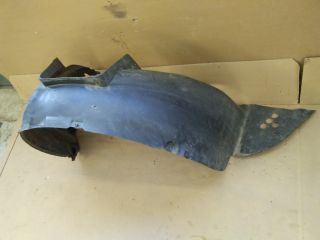 bontott VW TRANSPORTER Jobb első Dobbetét (Kerékjárati, Műanyag)