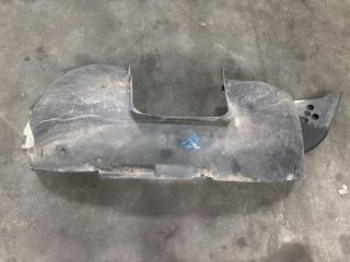 bontott VW TRANSPORTER Jobb első Első Dobbetét (Kerékjárati, Műanyag)