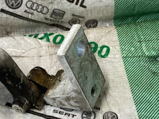 bontott VW TRANSPORTER Jobb első Felső Zsanér