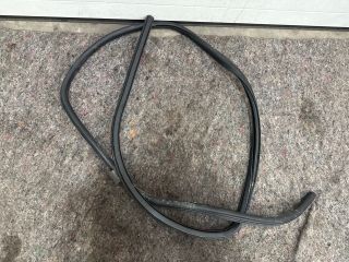 bontott VW TRANSPORTER Jobb első Gumikéder